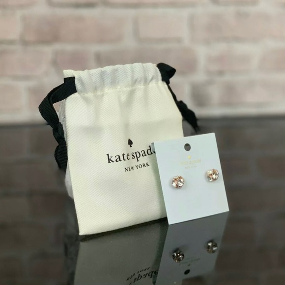 ♠️Kate Spade® Lady Marmalade Crystal Stud Earrings - Picture 6 of 10